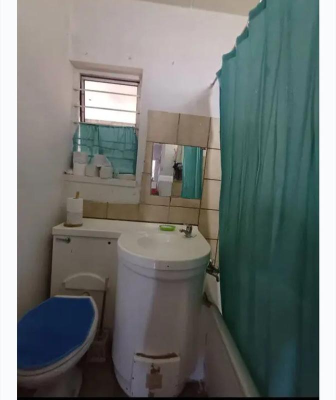 6 Bedroom Property for Sale in Mitchells Plain Central Western Cape